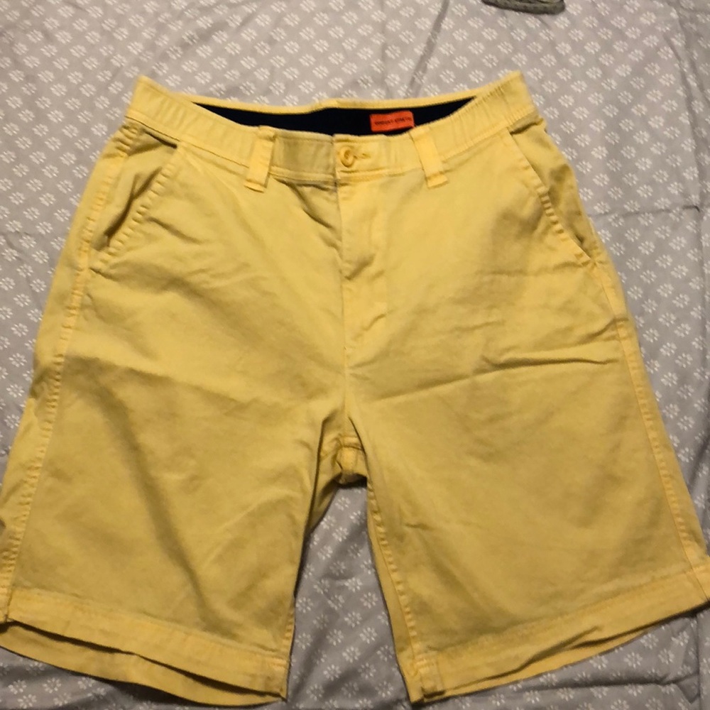 EUC flat front shorts. Perfect for back to school!